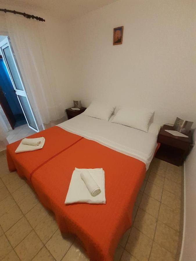 Apartments Slavica 波尔 外观 照片