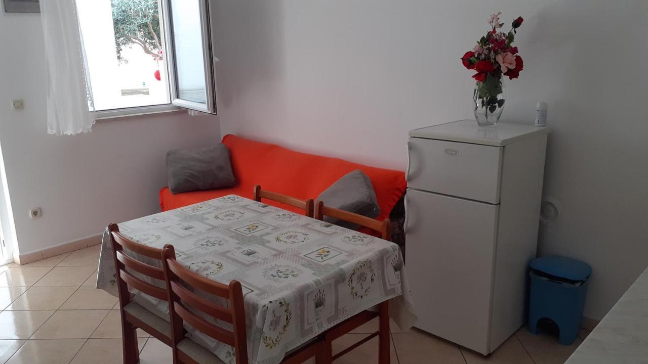 Apartments Slavica 波尔 外观 照片