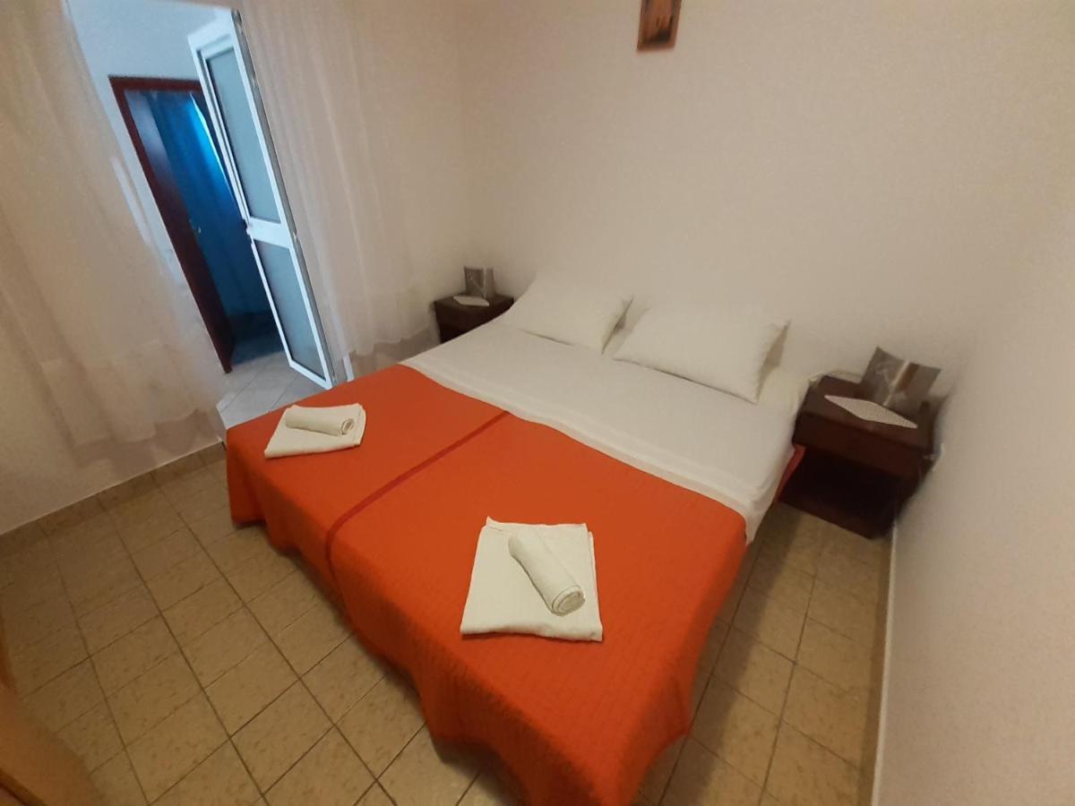 Apartments Slavica 波尔 外观 照片