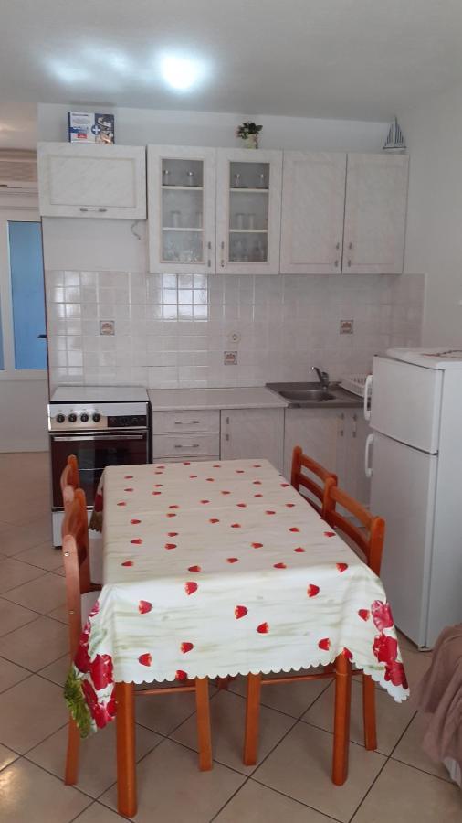 Apartments Slavica 波尔 外观 照片