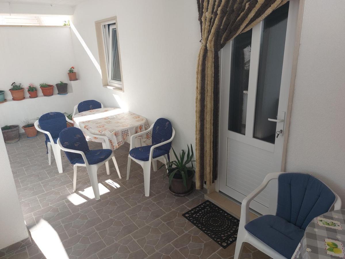 Apartments Slavica 波尔 外观 照片