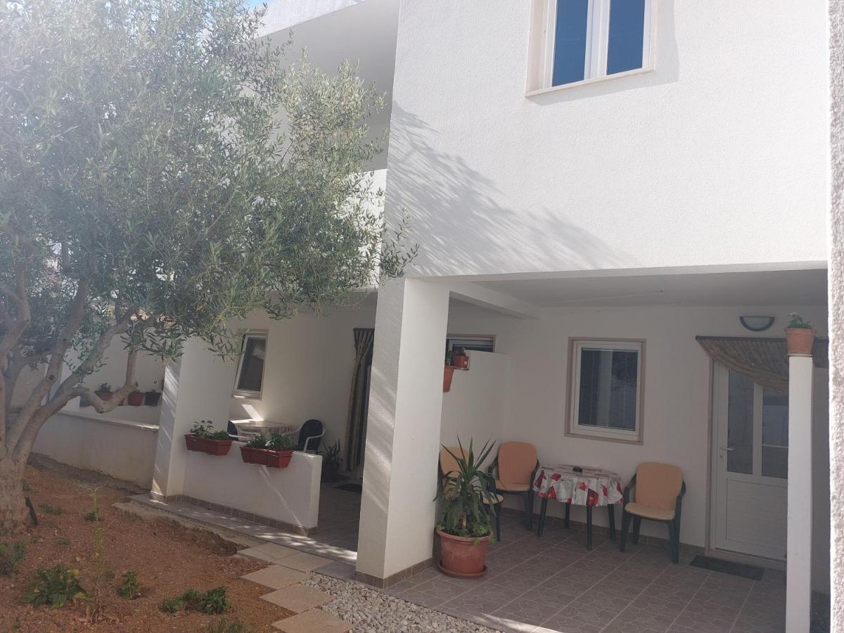 Apartments Slavica 波尔 外观 照片
