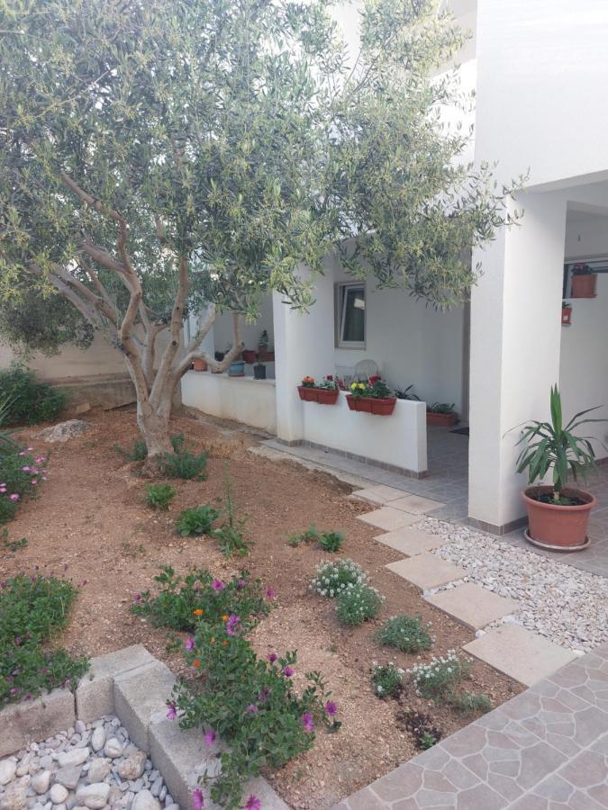Apartments Slavica 波尔 外观 照片
