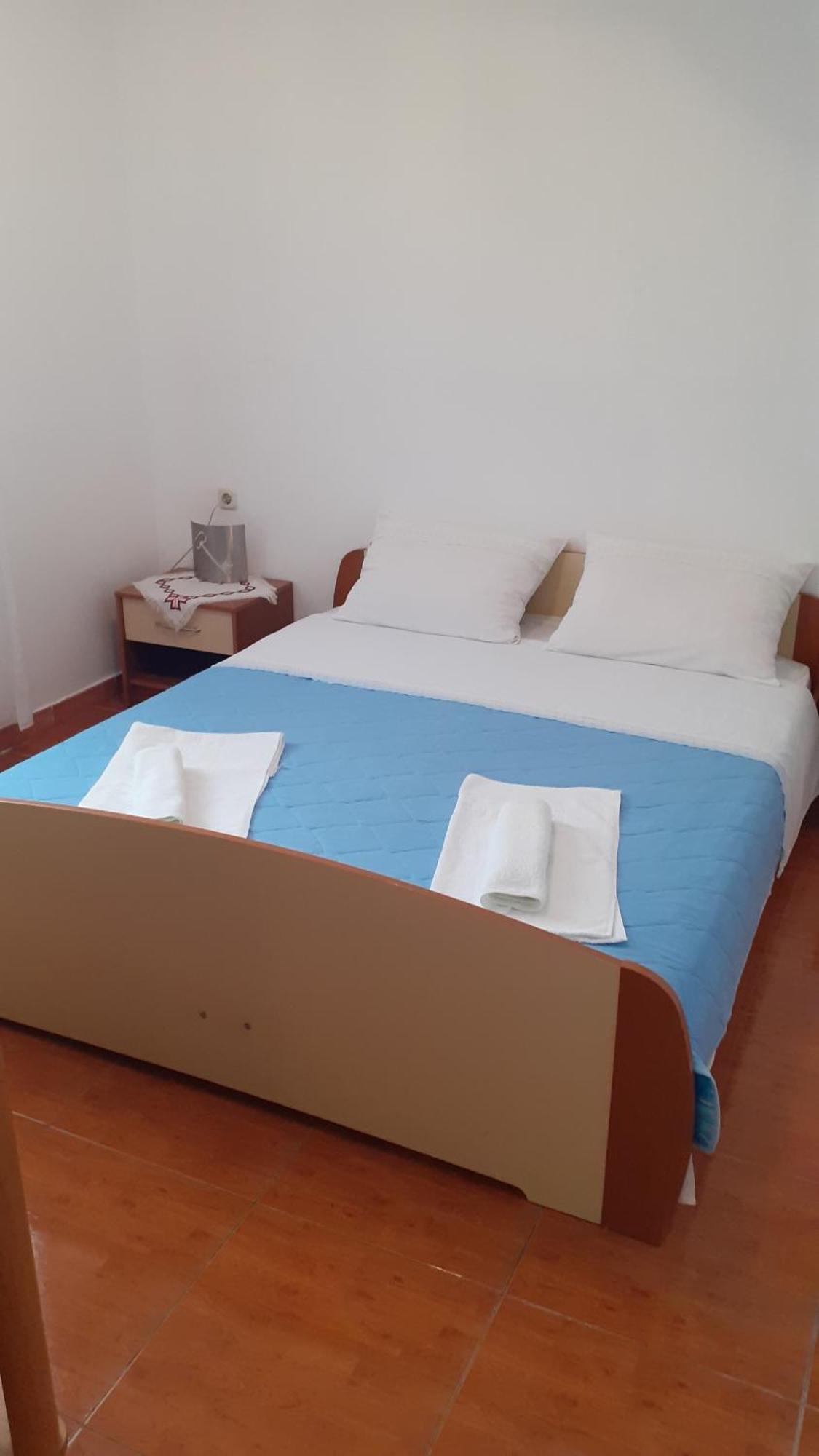 Apartments Slavica 波尔 客房 照片