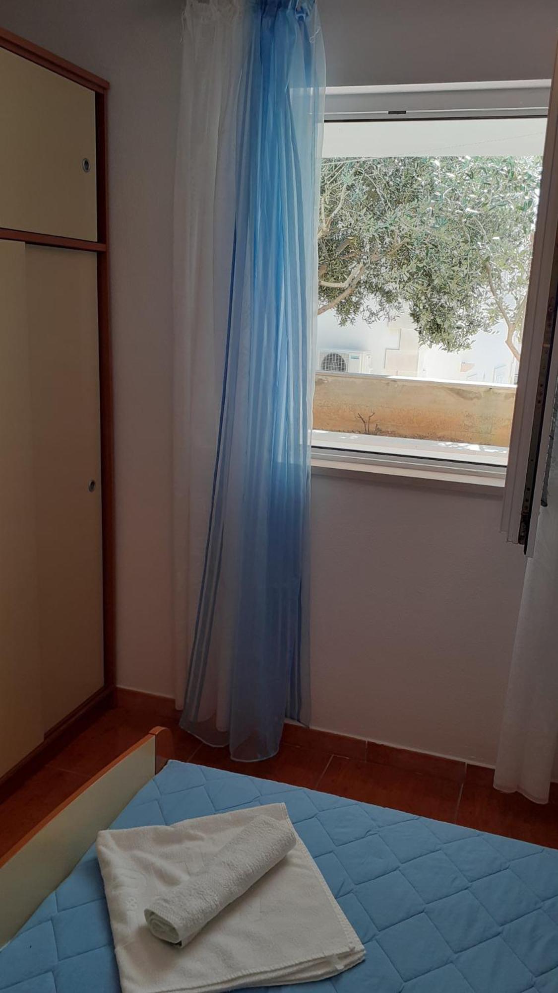 Apartments Slavica 波尔 客房 照片